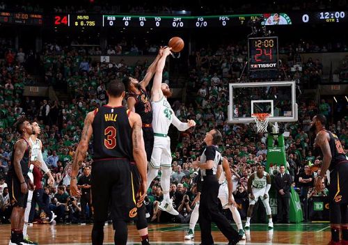 2002年NBA状元签风云：姚明如何改变联盟格局  